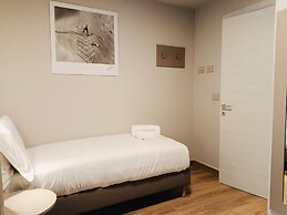 Lift Hotel