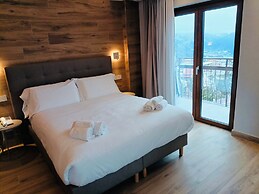 Lift Hotel