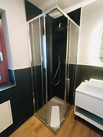 Lift Hotel