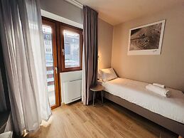 Lift Hotel