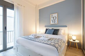 The Beatles 2-BR Apartment in Athens