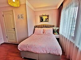 Kadiköy Suite