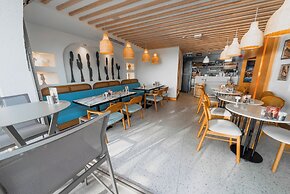Casa Colore Boutique House