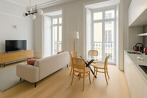 2bed flat with Balcony in Central Lisbon