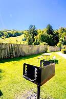 Updated Blue Mountain studio North Creek