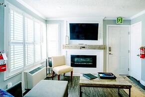 Updated Blue Mountain studio North Creek