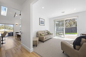 Saltwood Coastal Hamptons Luxe With Pool