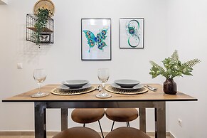 Zappa 2-BR Apt With Terrace in Athens