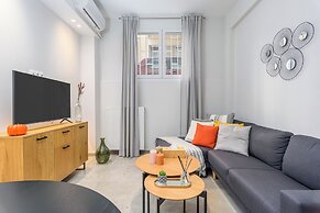 Penelope's Charming 2-BR Apt in Athens