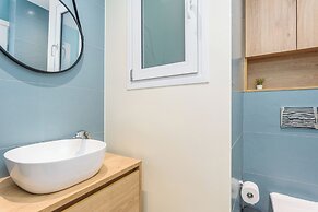 Penelope's Charming 2-BR Apt in Athens