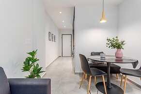 Penelope's Charming 2-BR Apt in Athens