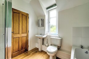 Spacious Argyll Farmhouse in an Idyllic Setting