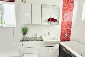 3 Bed-sleeps 6-hot Tub-pet Friendly-parking