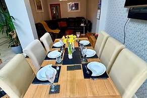 3 Bed-sleeps 6-hot Tub-pet Friendly-parking