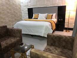 Quince Garden Hotel