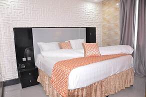 Quince Garden Hotel
