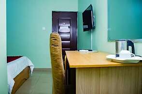 Dalice Hotel and Suites