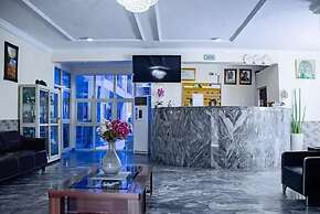 Dalice Hotel and Suites
