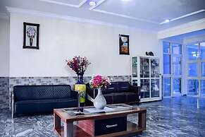 Dalice Hotel and Suites
