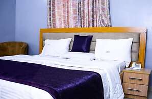 Dalice Hotel and Suites