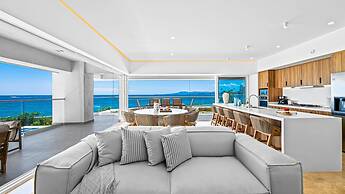 3BR with Private Pool on the Ocean
