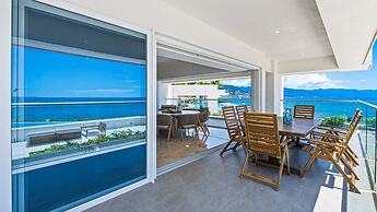 3BR with Private Pool on the Ocean