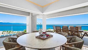 3BR with Private Pool on the Ocean