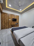 HOTEL GATEWAY INN