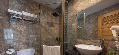 Sky Charm Hanoi Hotel and Spa