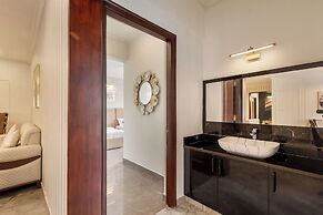 Amber Apartment 103 by Stayjade