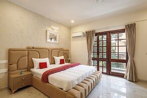 Amber Apartment 103 by Stayjade