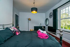 Cosy & Central 2Bd Apartment Milngavie, Glasgow