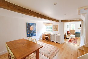 Beautiful 3Bd Thatched Stone Cottage Kettering