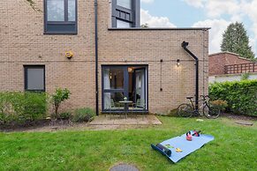 Modern 3Br Flat Quick Links To Ldn & Heathrow