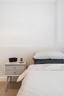 Modern 3Br Flat Quick Links To Ldn & Heathrow