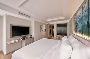 La Siesta Premium Lakeside