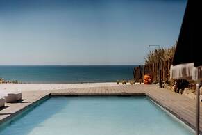 oceanHUTS Adults Only