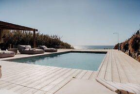 oceanHUTS Adults Only
