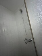 2-Rent Group Hostel Rooms AUB162