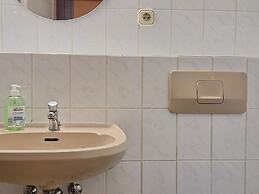 2-Rent Group Hostel Rooms AUB162