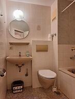 2-Rent Group Hostel Rooms AUB162