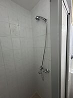 2-Rent Group Hostel Rooms AUB162