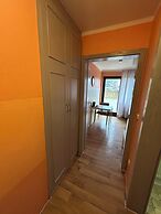 2-Rent Group Hostel Rooms AUB162