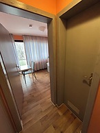 2-Rent Group Hostel Rooms AUB162