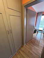 2-Rent Group Hostel Rooms AUB162