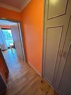 2-Rent Group Hostel Rooms AUB162