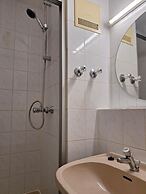 2-Rent Group Hostel Rooms AUB162