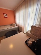 2-Rent Group Hostel Rooms AUB162