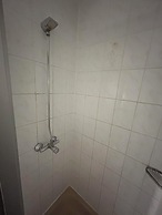 2-Rent Group Hostel Rooms AUB162