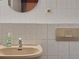 2-Rent Group Hostel Rooms AUB162